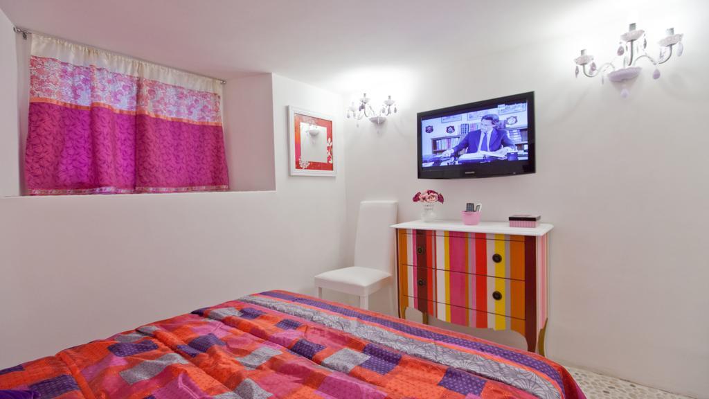 Rental In Rome Colosseo Loft Стая снимка